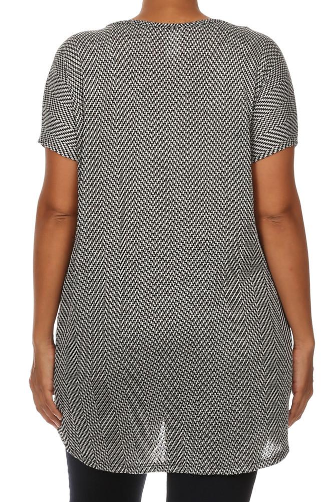 Plus SIze Stylish Twist Front Knit Top