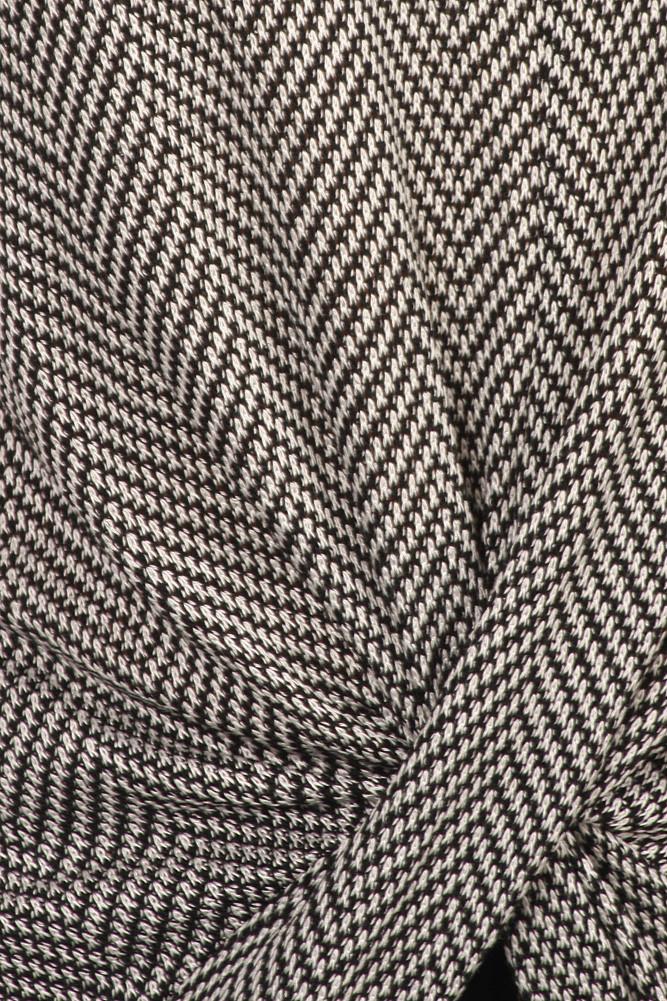 Plus SIze Stylish Twist Front Knit Top