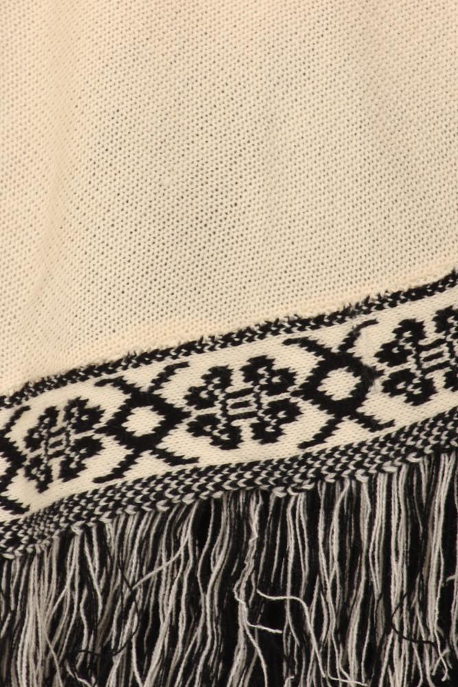 Plus Size Cozy Tribal Print Fringe Poncho