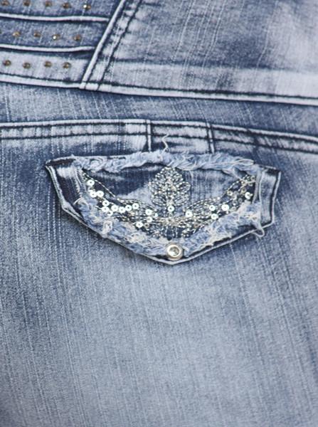 Plus Size Rhinestone Capri Denim Jeans