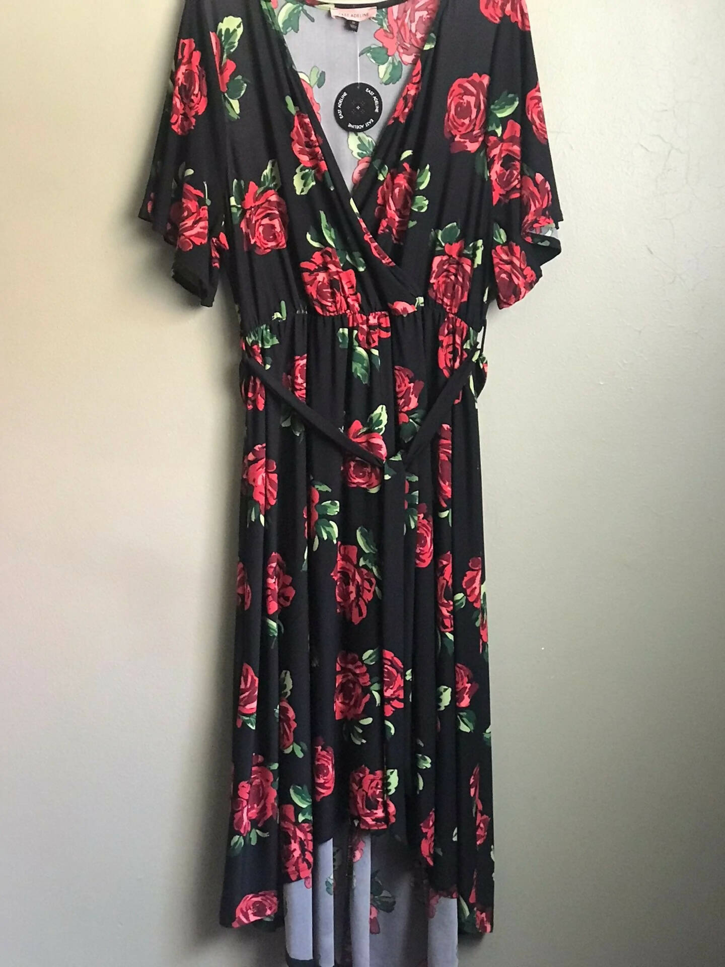 Black With Red Roses Dress – slayboo