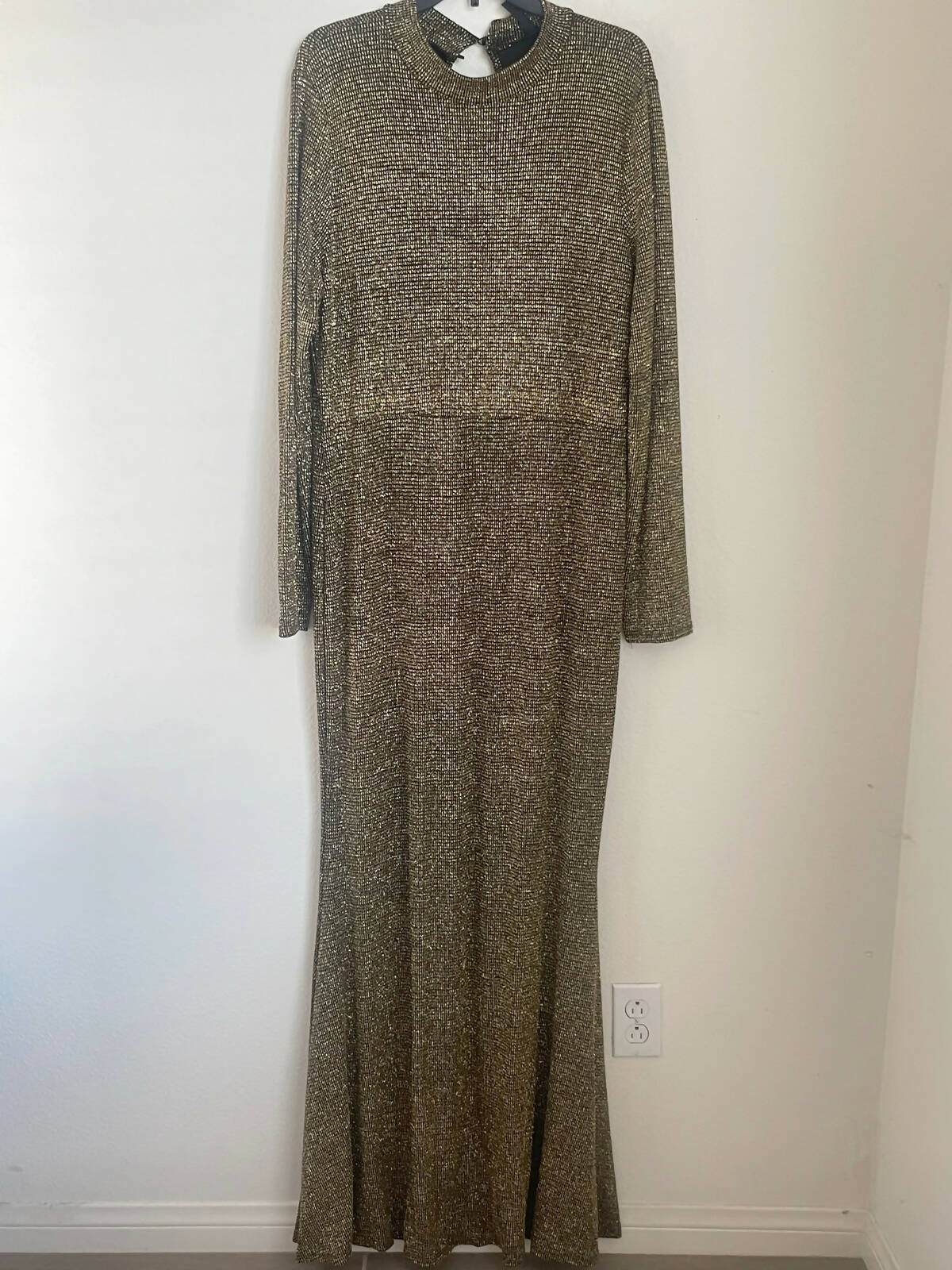 Sparkling glitter gold maxi dress
