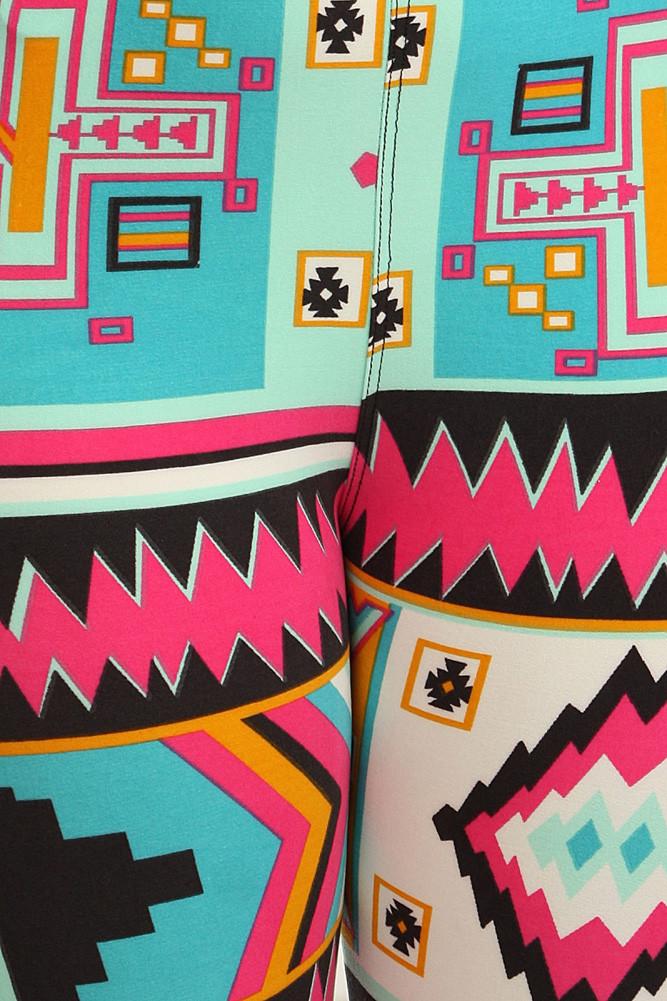Plus Size Colorful Aztec Print Capri Leggings