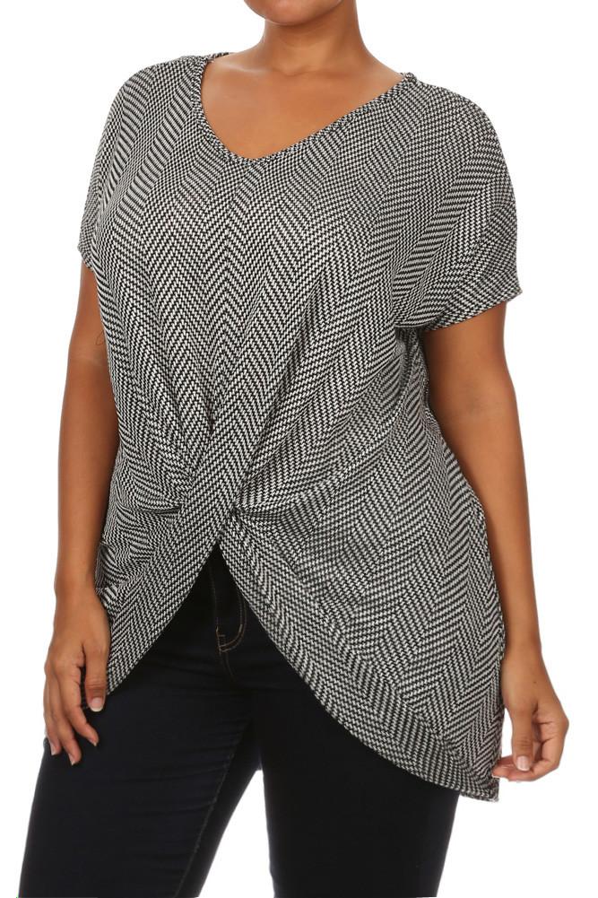 Plus SIze Stylish Twist Front Knit Top