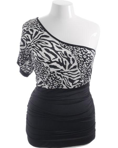 Plus Size One Shoulder Leopard Top