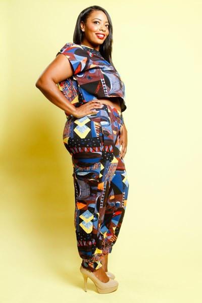 Plus Size Multi-Printed Shapes Cropped Pants Set