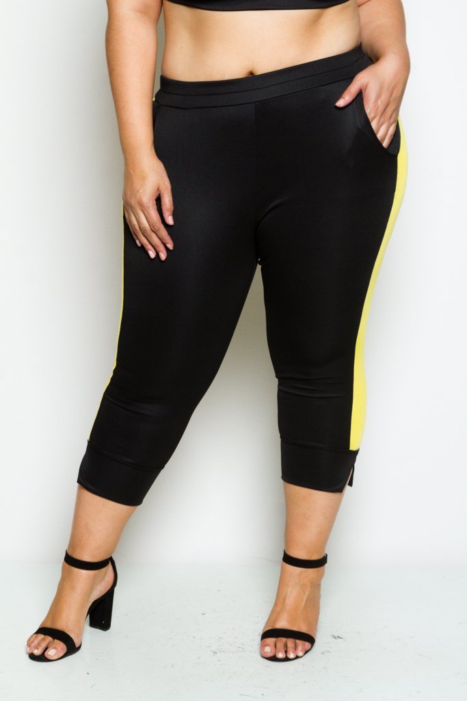 Plus Size Scuba Colorblock Capri Pants