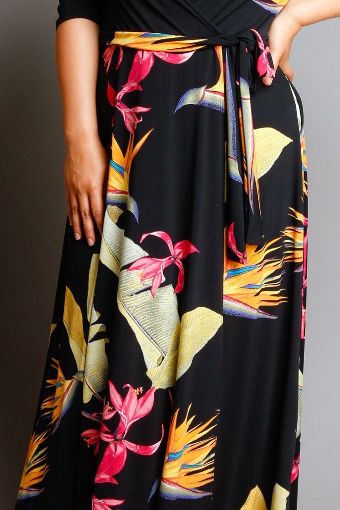 Plus Size Unique Printed 3/4 Sleeve Maxi Wrap Dress